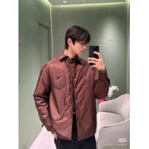 Prada秋冬新作再生ナイロンシャツ式綿入れの服
