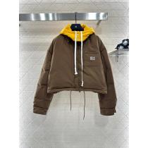 コピー 品 販売激安期間限定セール 透け感優しい 限定的新作入荷MIUMIUダウンジャケット