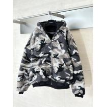 コピー ブランド 通販魅力的 お洒落な存在感  ポップbalenciagaコート
