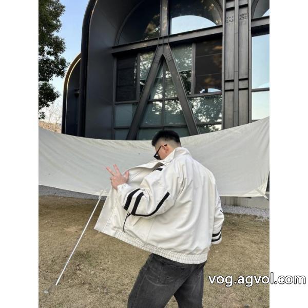 ブランド コピー 通販balenciagaジャケット2026SSコレクションに新着 入荷予定 数量限定格安
