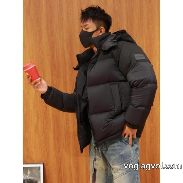 定番人気のモデル 正規品 稀少*新品登場激安 ブランド 通販ダウンジャケットLOUIS VUITTON