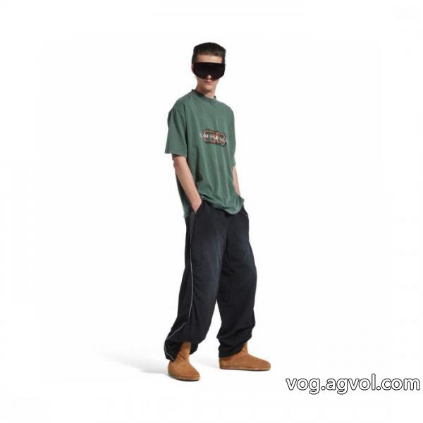 バレンシアガ2026即旬な装いに 今季話題の一級品 選べる極上偽物 ブランド半袖Tシャツ