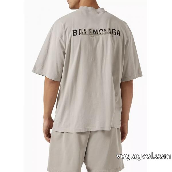 秋冬物先行発売  韓国人気 2026流行りコピー 商品 通販バレンシアガ半袖Tシャツ