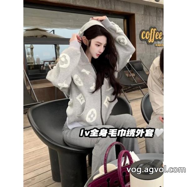 お買い得送料無料 必需品 大人気発売中偽物 通販LOUIS VUITTONコート