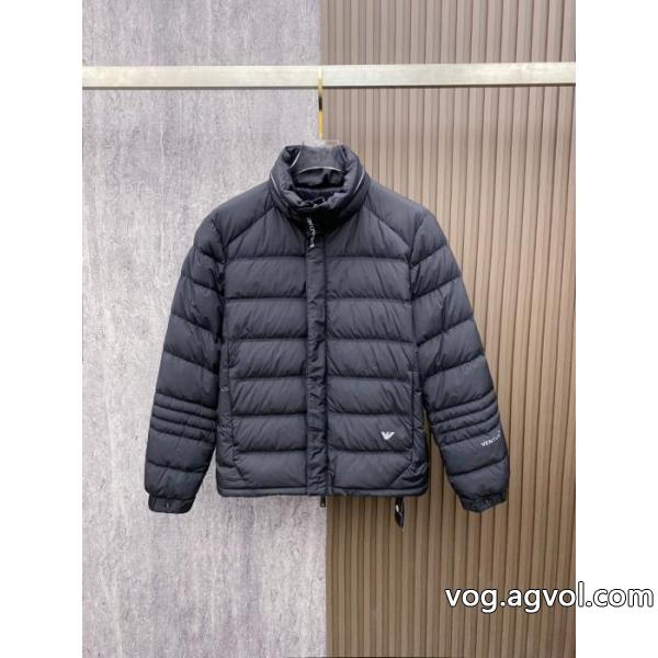ブランド コピー 販売店ダウンジャケットARMANIお気に入りのスタイル お勧め使える未入荷ブランド SS26限定版