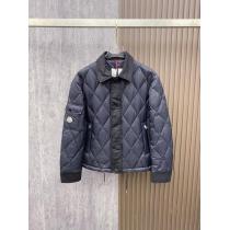 ダウンジャケットMONCLERブランド 品 コピーおすすめ/オススメ 雑誌掲載 秀作モデル