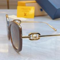 激安 ブランドLOUIS VUITTONサングラスカジュアルに使える 激安上品 セールで破格..
