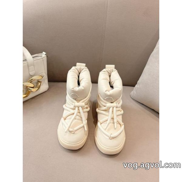 ブランド コピー 販売靴 ブーツMONCLER好感度265％ 人気新作登場 秋冬トップス最新情報をチェック.