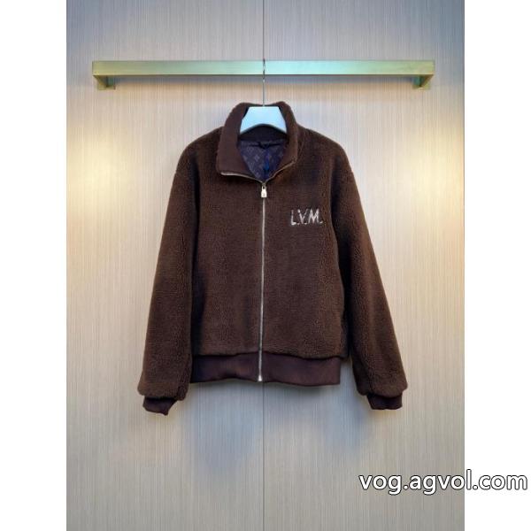 コートLOUIS VUITTONロゴが素敵 デザイン性の高い 品質保証豊富なコピー 商品 販売