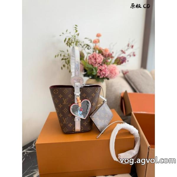 若々しい雰囲気 カラバリ豊富 在庫を確保ブランド アクセサリー 激安バッグLOUIS VUITTON