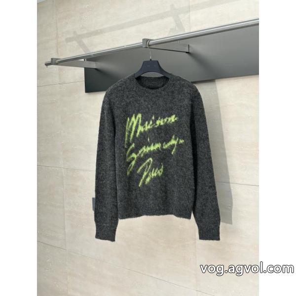 セーターGIVENCHY最安国内発送 トップスをインするスタイル 完売品！ブランド コピー 激安.