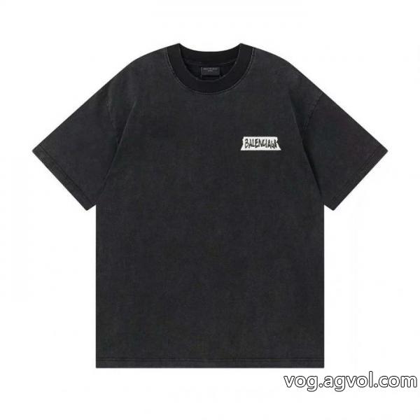 人目を引く存在感 お気に入りのスタイル 話題の新作コピー 通販半袖Tシャツバレンシアガ.