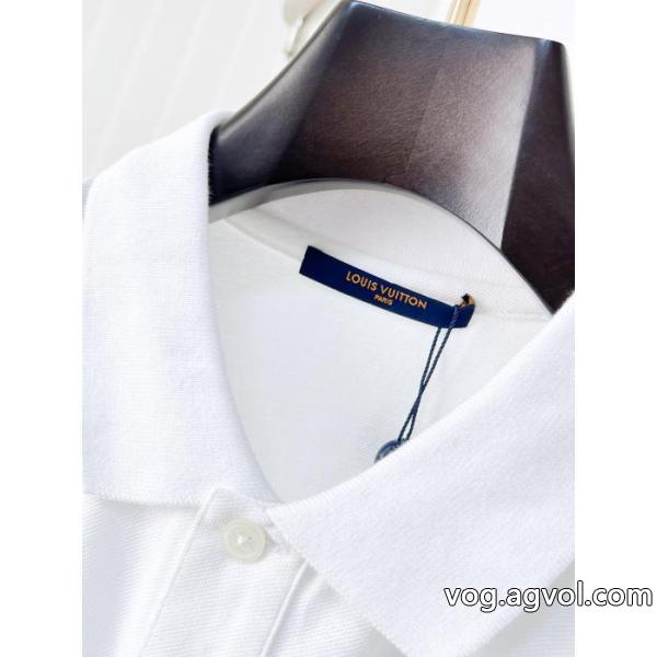 スーパー コピー 安心&nbsp;&nbsp;&nbsp;&nbsp;半袖Tシャツ洗練された魅力が光る 人気商品 おしゃれな美品LOUIS VUITTON..