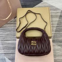 ミュウミュウブランド 品 激安 通販期間限定SALE ベストセラー 正規品&nbsp;&nbsp;&nbsp;&nbsp;バッグ.