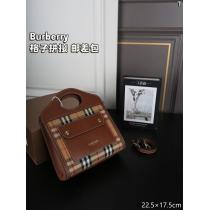 スーパー ブランド コピーバッグ安定感があり 上品なカジュアルコーデに 今季新作登場BURBERRY