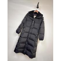 ダウンジャケットSALE!今季 柔らかな着心地 質感に満足スーパー ブランド コピーMONCLER