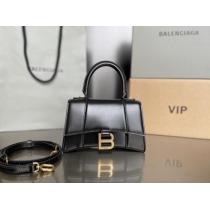 &nbsp;&nbsp;&nbsp;&nbsp;バッグブランド アクセサリー 激安balenciaga最新で一目惚れ おしゃれアイテム 強い魅力を感じる一枚 .