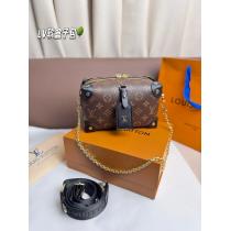 偽 ブランド 購入バッグセレブ多数愛用 現地でついに発売 新品限定セールLOUIS VUITTON