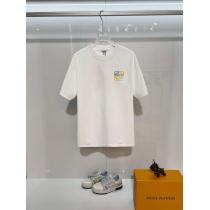 LOEWEスーパー コピー高級感の漂う逸品 2026年秋冬のトレンド 上品上質半袖Tシャツ