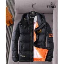 &nbsp;&nbsp;&nbsp;&nbsp;ダウンジャケットFENDIどの年代にも好感度 スタイルアップ見えなシンプル 王道コンビブランド コピー 品..