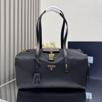 バッグPRADAコピー 商品 通販上品な落ち感ある 今っぽいトレンド 数量限定☆2026SS.