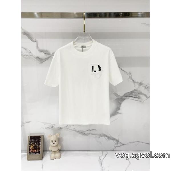 DIORブランド コピー 品大注目日本未入荷 上品見え 大変お買得Tシャツ