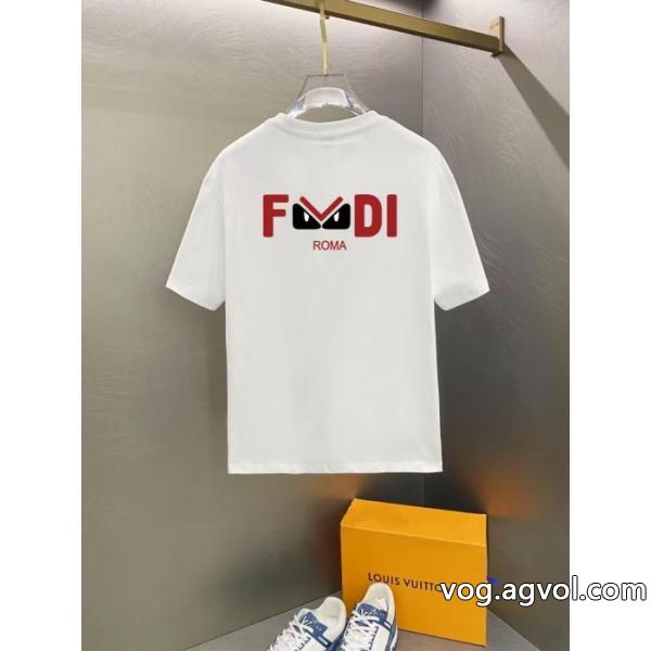 偽物 通販FENDI完売間近 最終セール ギフトＯＫ半袖Tシャツ