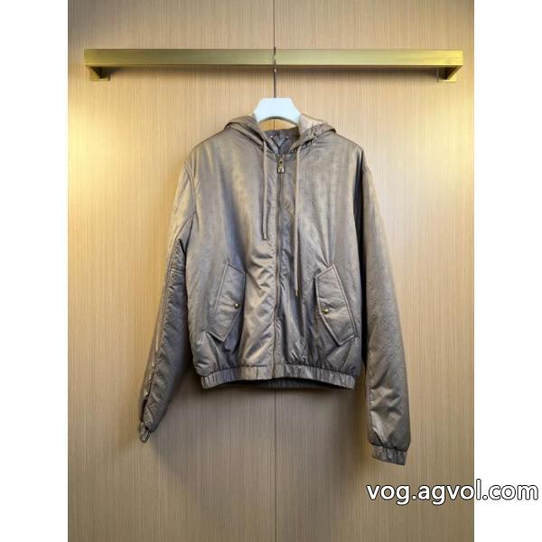 ジャケットLOUIS VUITTONブランド 品 スーパー コピー2026年用 使い勝手のよさが魅力 今年らしく魅力的アップ