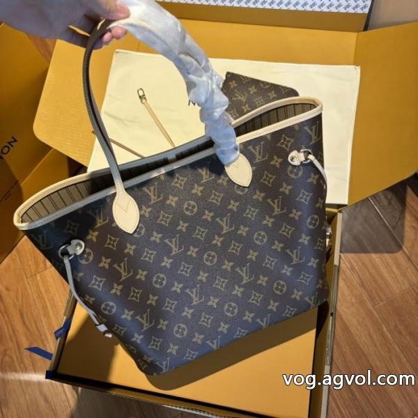 コピー 商品 販売LOUIS VUITTONお洒落新作 人目を引く存在感 特に人気&nbsp;&nbsp;&nbsp;&nbsp;バッグ.
