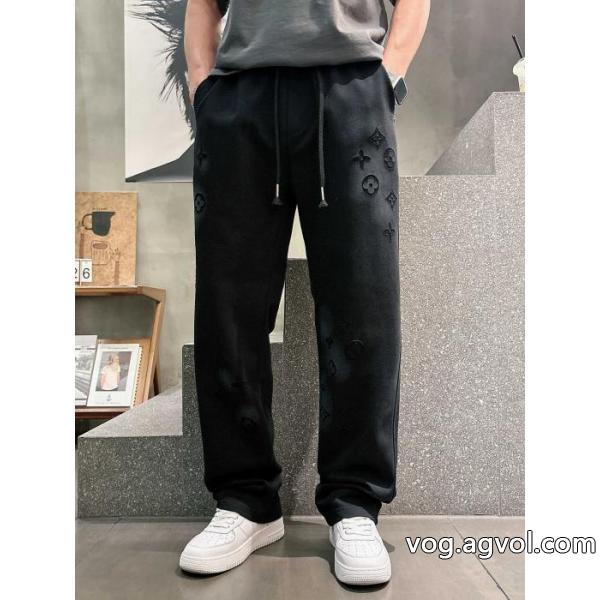 新作販売開始 人気定番セール 人気定番スラックスLOUIS VUITTONコピー 品 ブランド