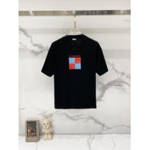 ロエベTシャツコピー ブランド 販売カラバリ豊富 爆買いお得 清潔感で洗練され