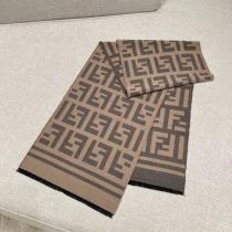 激安 通販 専門マフラー最新作入荷 ファッションな一品 冬秋物先行発売 フェンディ.