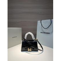 好評につき継続中 激安大低価 冬に向けて気になるbalenciagaコピー 商品 販売&nbsp;&nbsp;&nbsp;&nbsp;バッグ.
