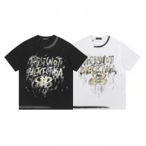 コピー 品 ブランドbalenciaga定番人気 目を惹く作品 洗練された印象Tシャツ
