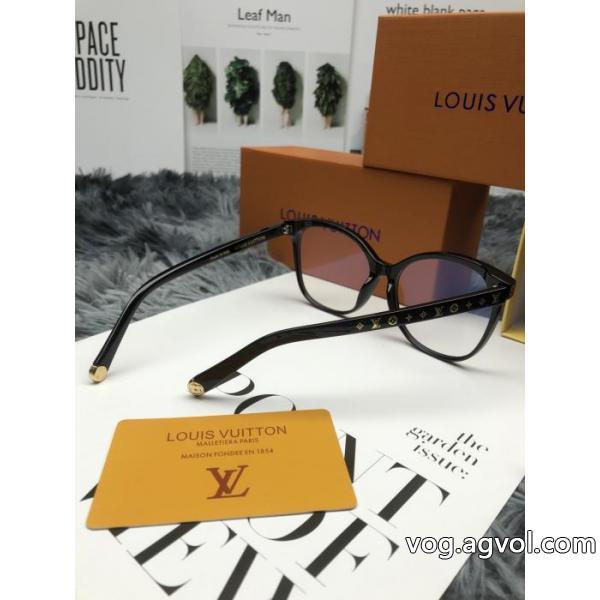 サングラスコピー ブランド人気が続行限定アイテム 海外販売開始 アイドル着用LOUIS VUITTON