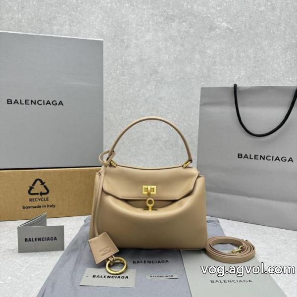 人気ブランドNo.1 オススメ新作商品 秋冬NEWアイテムバッグブランド 偽物 激安 通販balenciaga.