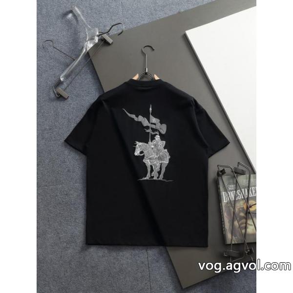 ブランド 偽物 激安BURBERRY半袖Tシャツセンスを格上げ 絶対欲しい新作 雑誌掲載
