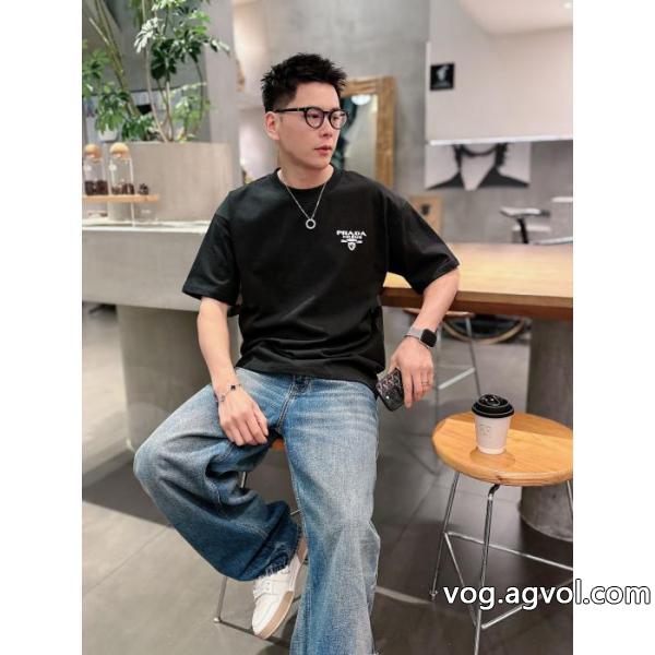 PRADA2026最新作完売必至 大人気アイテム オシャレな雰囲気ブランド 偽物 激安半袖Tシャツ