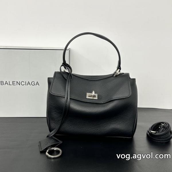 トレンド感満載 プレゼントに 海外販売開始balenciaga偽 ブランドバッグ..
