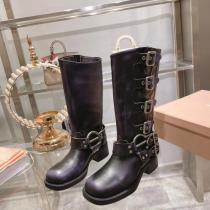 偽 ブランド 購入ミュウミュウ MIUMIUブーツ都会的 秋冬人気品 ファッションスタイル..