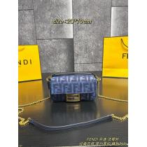 FENDI季節感をプラス人気商品 新シーズン  ヘルシー 抜け感重視偽 ブランド 販売バッグ
