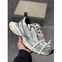 balenciaga秋冬人気が爆発 洗練された雰囲気 限定品コピー 通販ブーツ..