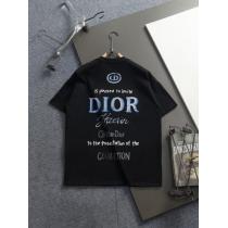 DIORブランド コピー半袖Tシャツ新着アイテム 個性的なモデル 高級感が漂う