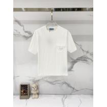 ブランド 偽物PRADA半袖Tシャツ肌触りの気持ちい〜  毎年定番 2026トレンド先取り