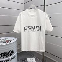 魅力的な 限定デザイン 高級素材ブランド レプリカ半袖TシャツFENDI