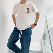 気分が上がる憧れブランド 注目の一品 センス抜群スーパー コピー 通販 優良半袖TシャツFENDI