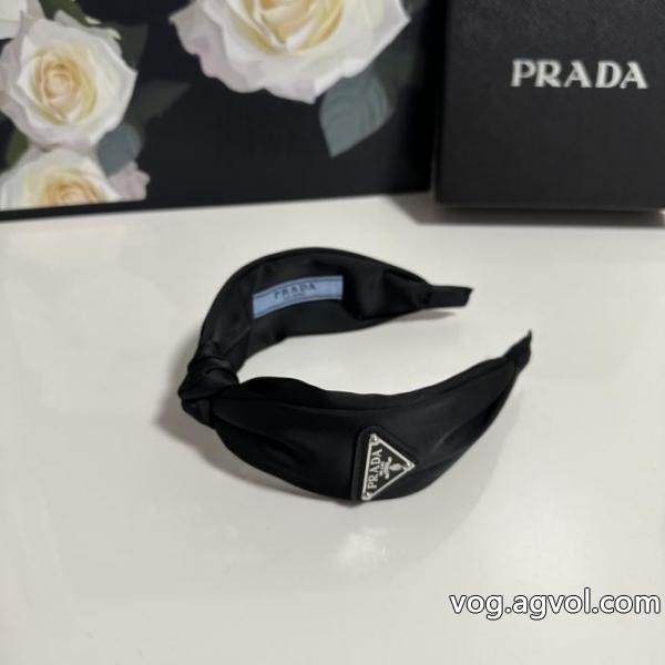 ブランド コピーPRADA軽快に着こなせる コスパ最高のプライス 今季トレンドアクセサリー..