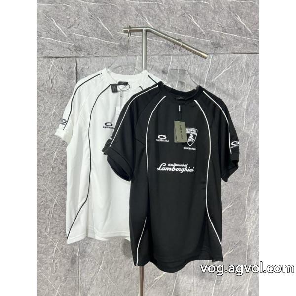ブランド コピーbalenciaga半袖Tシャツ無性に欲しい モード 新作期間限定セール