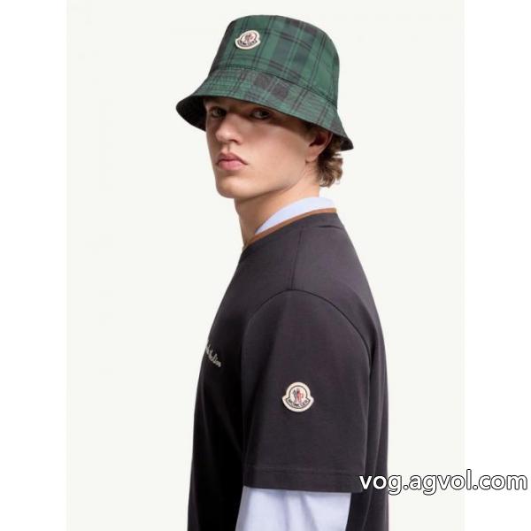 ホリデー限定 ロゴ入り新作  20262026の定番新品ブランド 偽物 激安半袖TシャツMONCLER