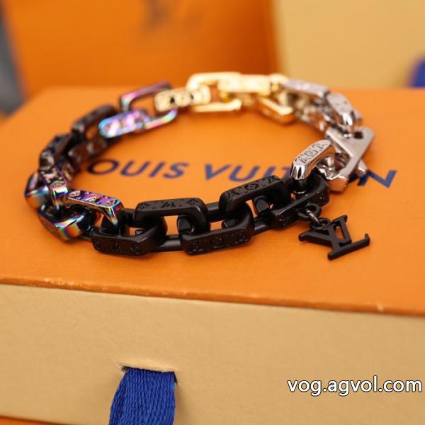 LOUIS VUITTONクラシックな雰囲気のトップス VIP価格セール 機能性が素晴らしいブレスレットコピー ブランド 優良